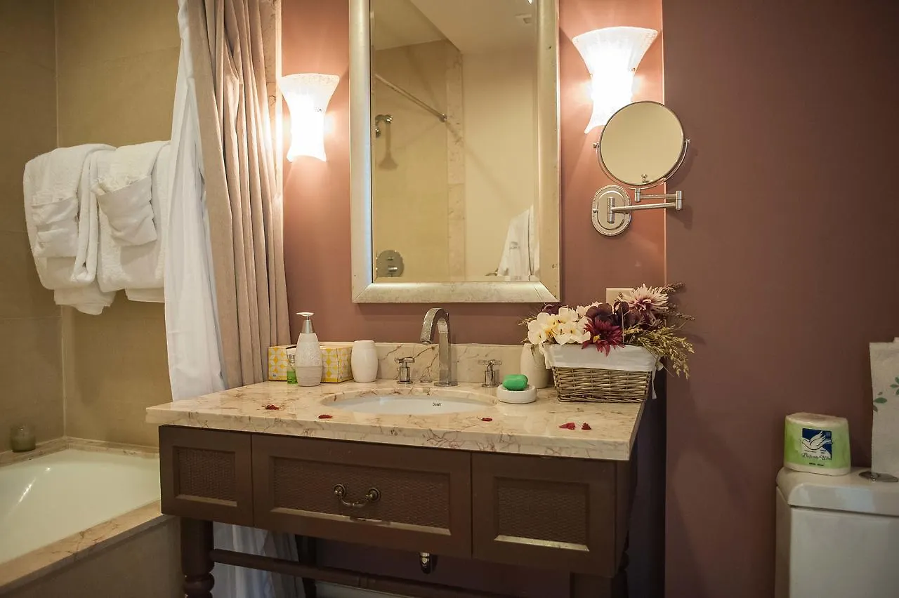 Palmyra Luxury Beach Condos Montego Bay Apartmán